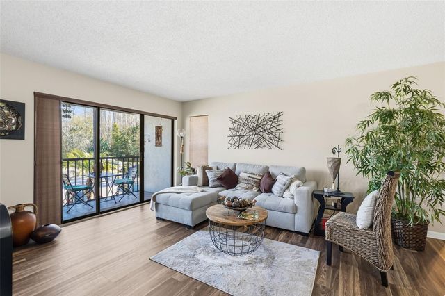 1345 PINE RIDGE CIRCLE E A2, Tarpon Springs, FL 34688