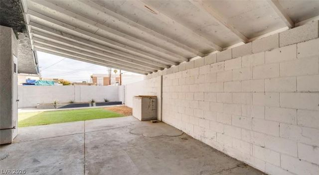 18 Idaho Way, Henderson, NV 89015