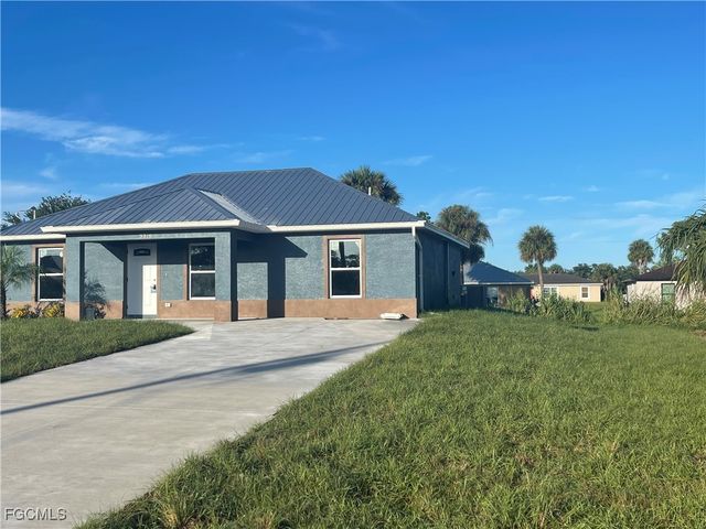 3318 Clearview CIR, Labelle, FL 33935