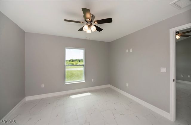 3318 Clearview CIR, Labelle, FL 33935