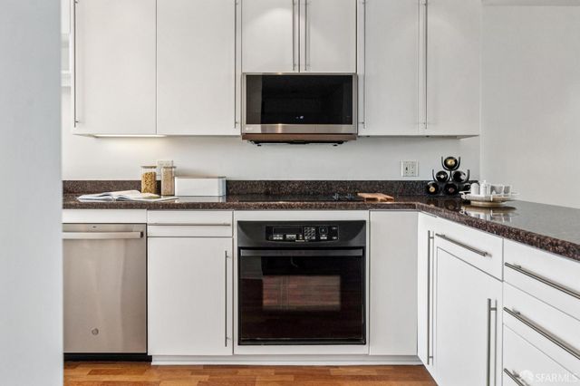 1000 North Point Street 902, San Francisco, CA 94109