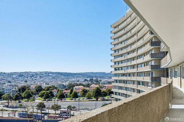 1000 North Point Street 902, San Francisco, CA 94109