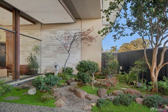 1000 North Point Street 902, San Francisco, CA 94109