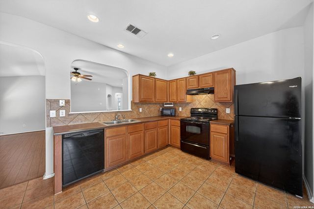 9614 Caspian Frst, San Antonio, TX 78254