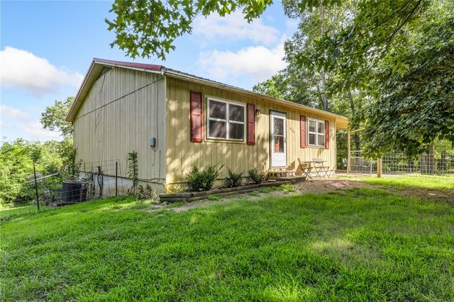 8122 Hopi Drive, Harrison, AR 72601