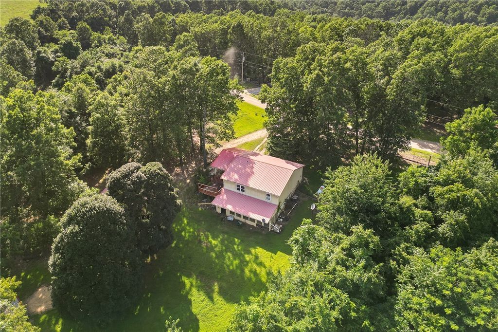 8122 Hopi Drive, Harrison, AR 72601