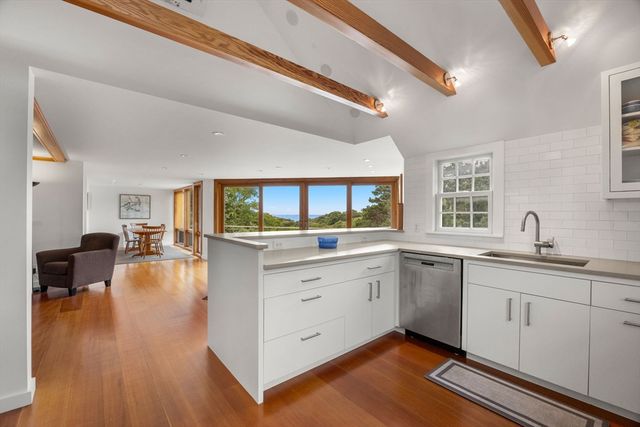 9 Benson Rd, Truro, MA 02666