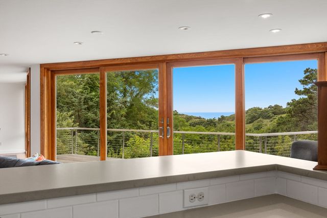 9 Benson Rd, Truro, MA 02666