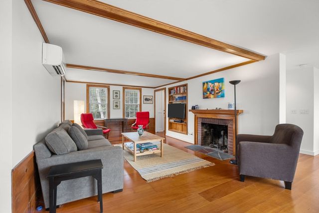 9 Benson Rd, Truro, MA 02666