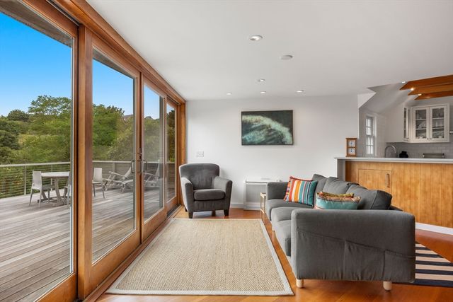 9 Benson Rd, Truro, MA 02666