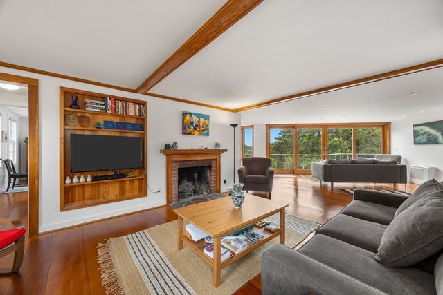 9 Benson Rd, Truro, MA 02666