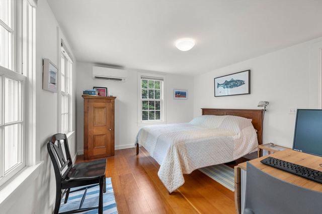 9 Benson Rd, Truro, MA 02666