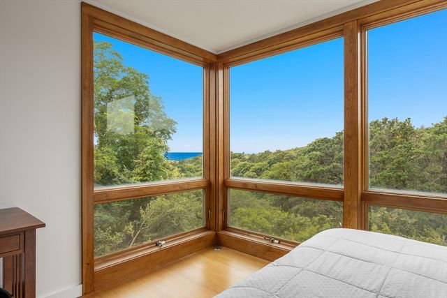 9 Benson Rd, Truro, MA 02666