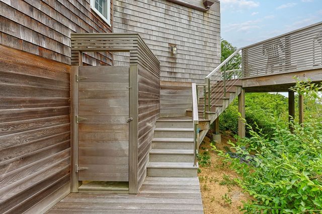 9 Benson Rd, Truro, MA 02666