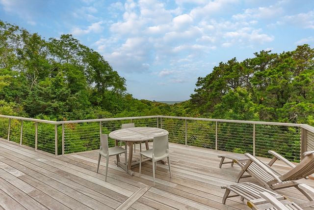 9 Benson Rd, Truro, MA 02666