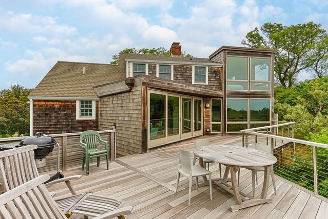 9 Benson Rd, Truro, MA 02666