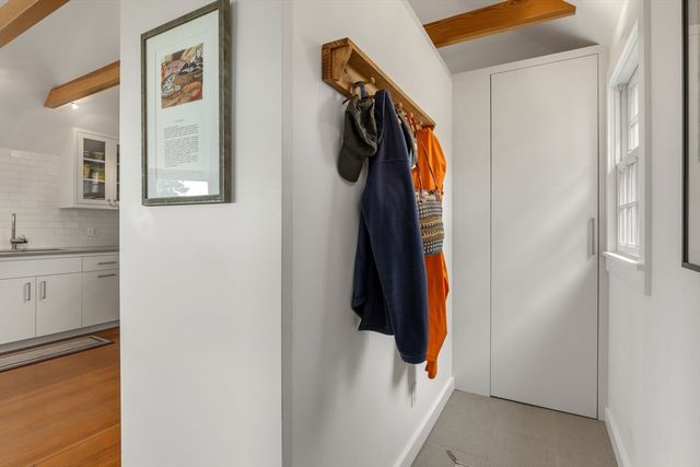 9 Benson Rd, Truro, MA 02666