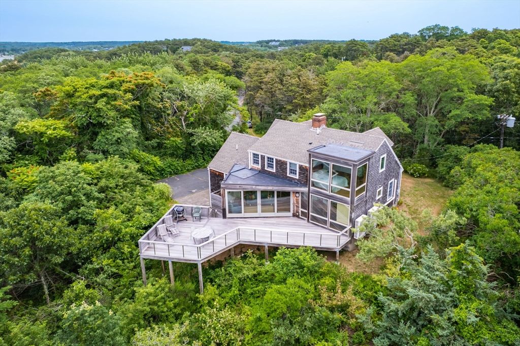 9 Benson Rd, Truro, MA 02666