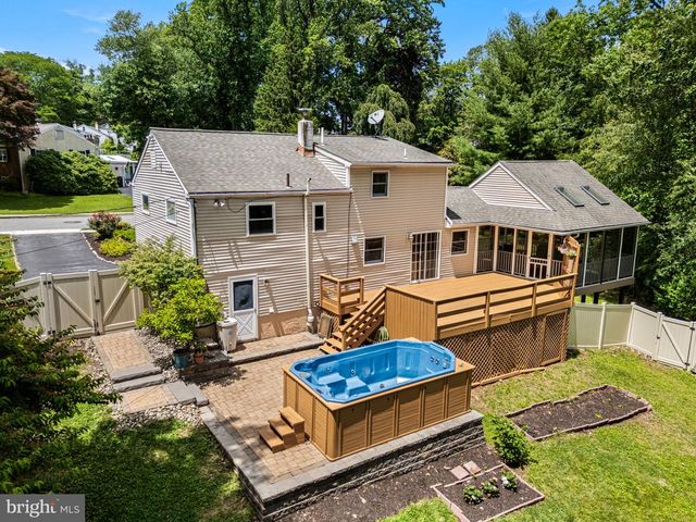 48 GREENTREE LN, Malvern, PA 19355