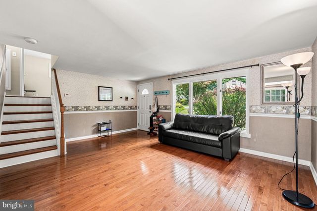 48 GREENTREE LN, Malvern, PA 19355