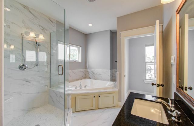 517 Fowler Street, Houston, TX 77007