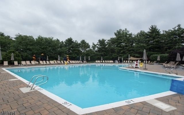 163 Dezenzo Ln, West Orange Twp., NJ 07052