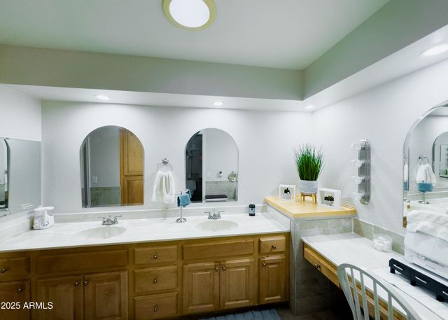 10401 E TWILIGHT Drive, Sun Lakes, AZ 85248