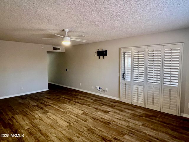 10401 E TWILIGHT Drive, Sun Lakes, AZ 85248