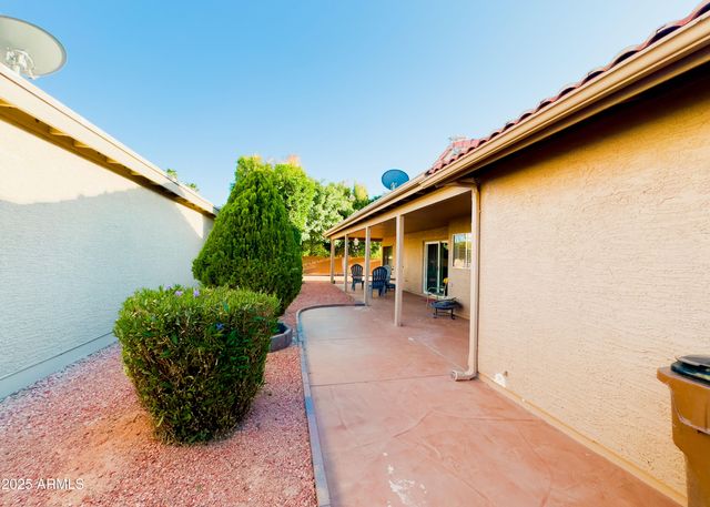 10401 E TWILIGHT Drive, Sun Lakes, AZ 85248