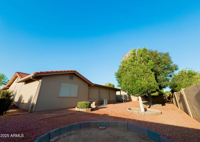 10401 E TWILIGHT Drive, Sun Lakes, AZ 85248