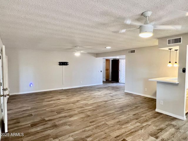 10401 E TWILIGHT Drive, Sun Lakes, AZ 85248