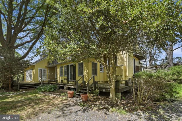 2674 FIVE POINTS RD, Marshall, VA 20115