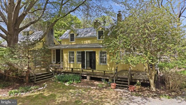 2674 FIVE POINTS RD, Marshall, VA 20115
