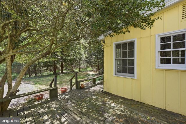 2674 FIVE POINTS RD, Marshall, VA 20115