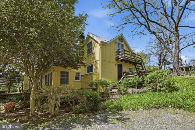 2674 FIVE POINTS RD, Marshall, VA 20115