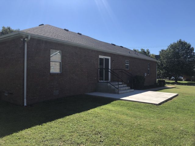 524 Autumndale Dr, Gallatin, TN 37066