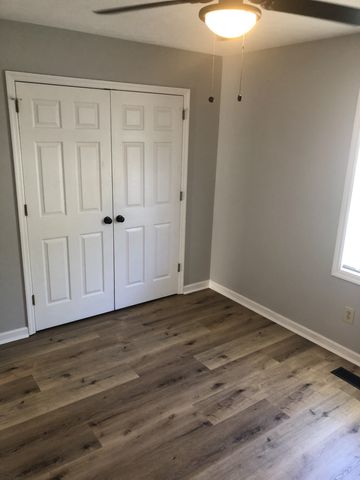524 Autumndale Dr, Gallatin, TN 37066