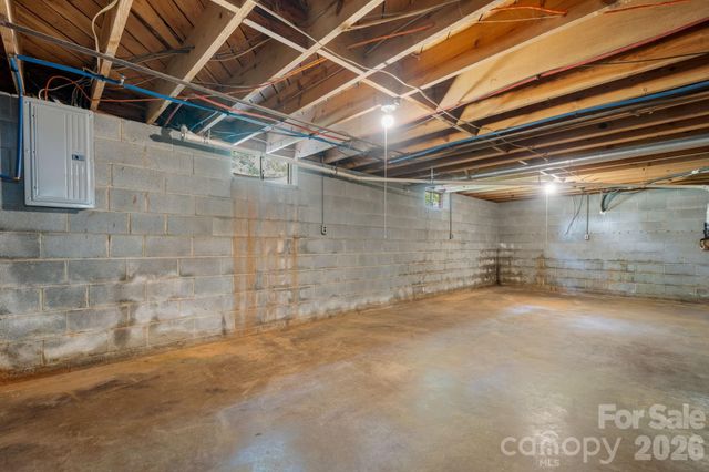 4370 Dynasty Lane, Hudson, NC 28638
