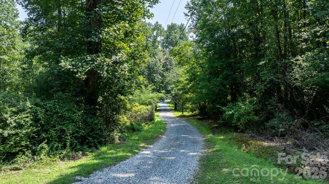 4370 Dynasty Lane, Hudson, NC 28638