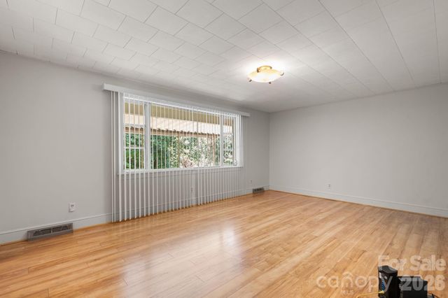 4370 Dynasty Lane, Hudson, NC 28638
