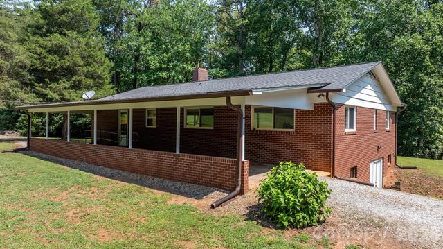 4370 Dynasty Lane, Hudson, NC 28638