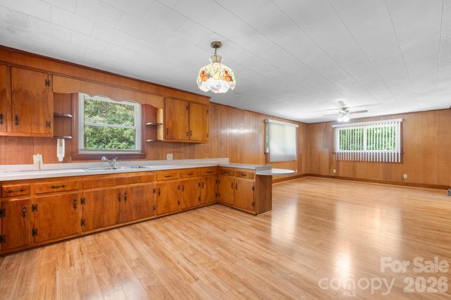 4370 Dynasty Lane, Hudson, NC 28638