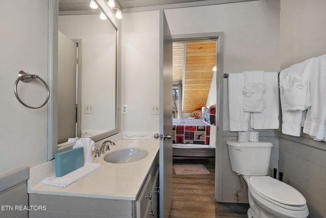 4112 Hillcrest Road, Sevierville, TN 37862