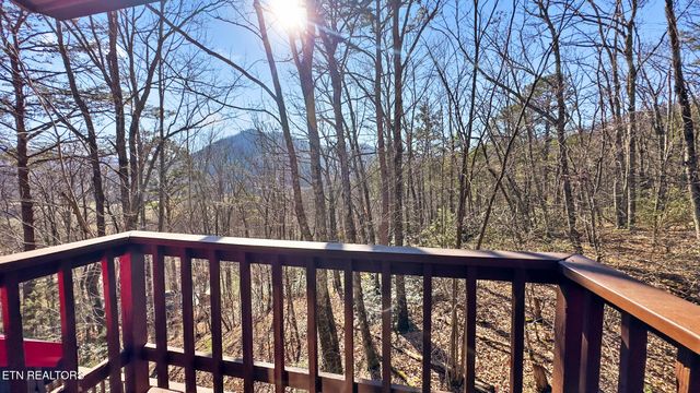 4112 Hillcrest Road, Sevierville, TN 37862