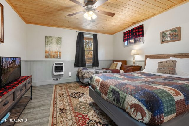 4112 Hillcrest Road, Sevierville, TN 37862