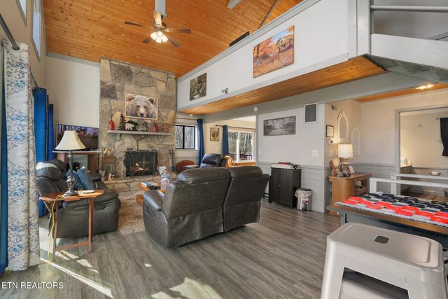 4112 Hillcrest Road, Sevierville, TN 37862