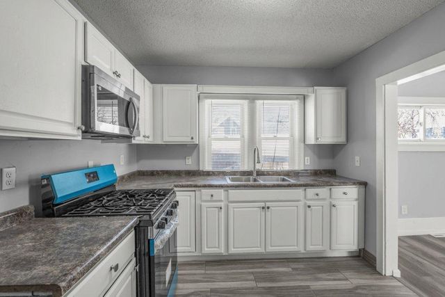 1912 15th Avenue N, Minneapolis, MN 55411