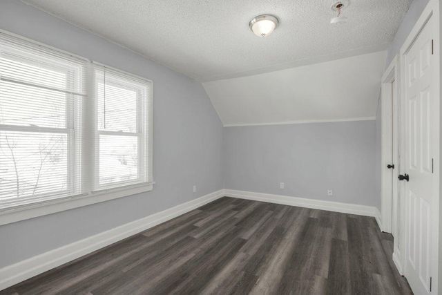 1912 15th Avenue N, Minneapolis, MN 55411