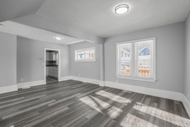 1912 15th Avenue N, Minneapolis, MN 55411