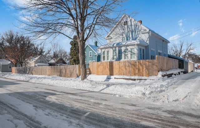 1912 15th Avenue N, Minneapolis, MN 55411